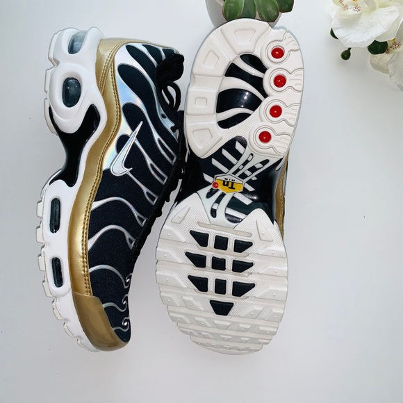 Nike Air Max Plus - Picture 9 of 9